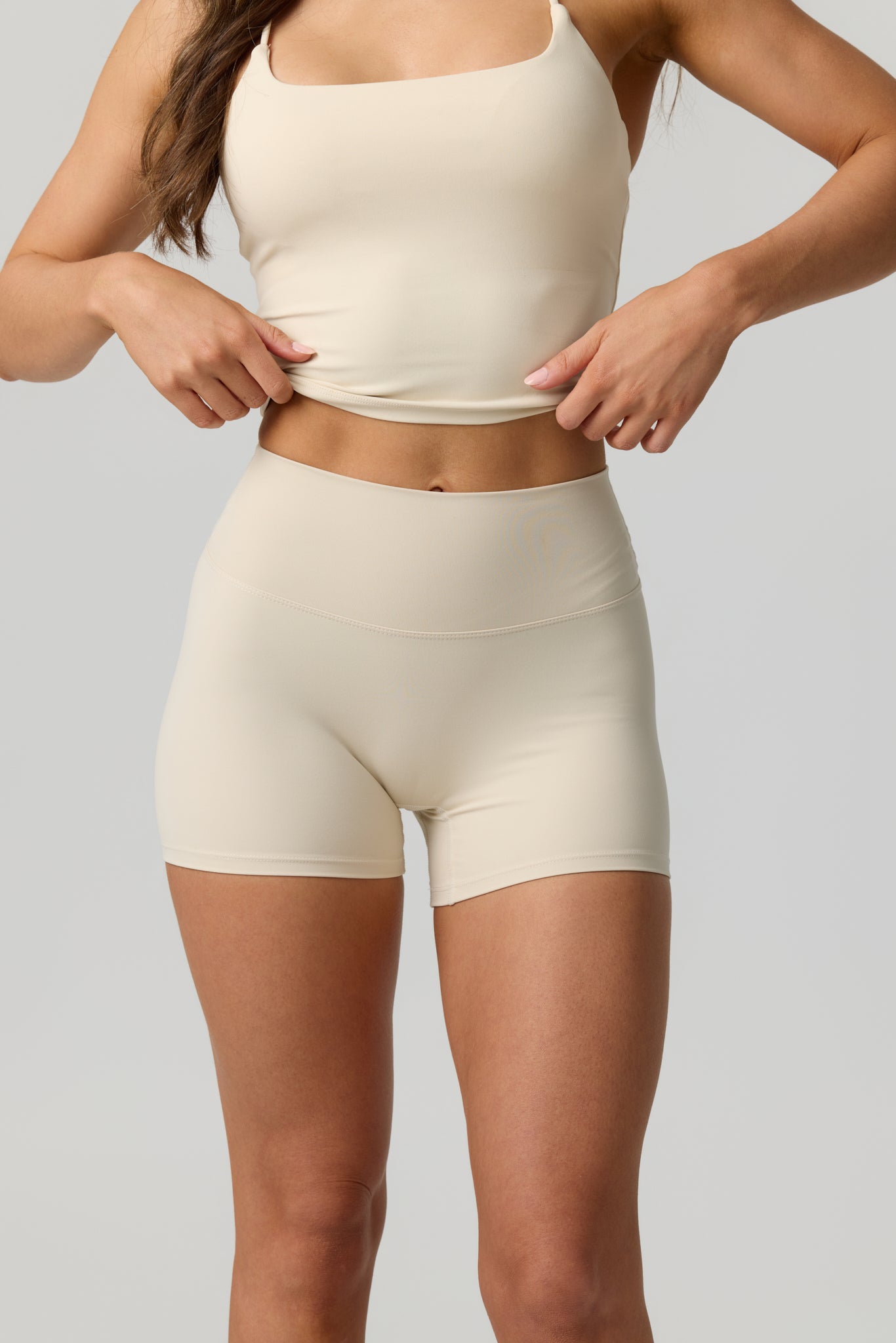 SYREN SCRUNCH SHORTS