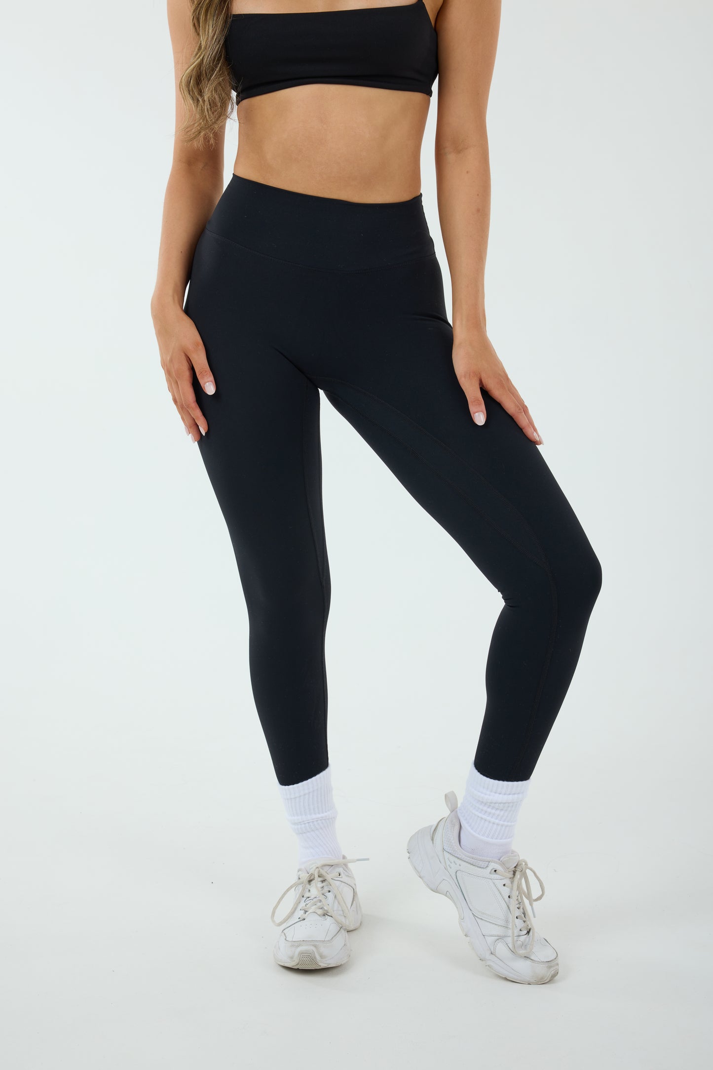 ORA SCRUNCH LEGGINGS