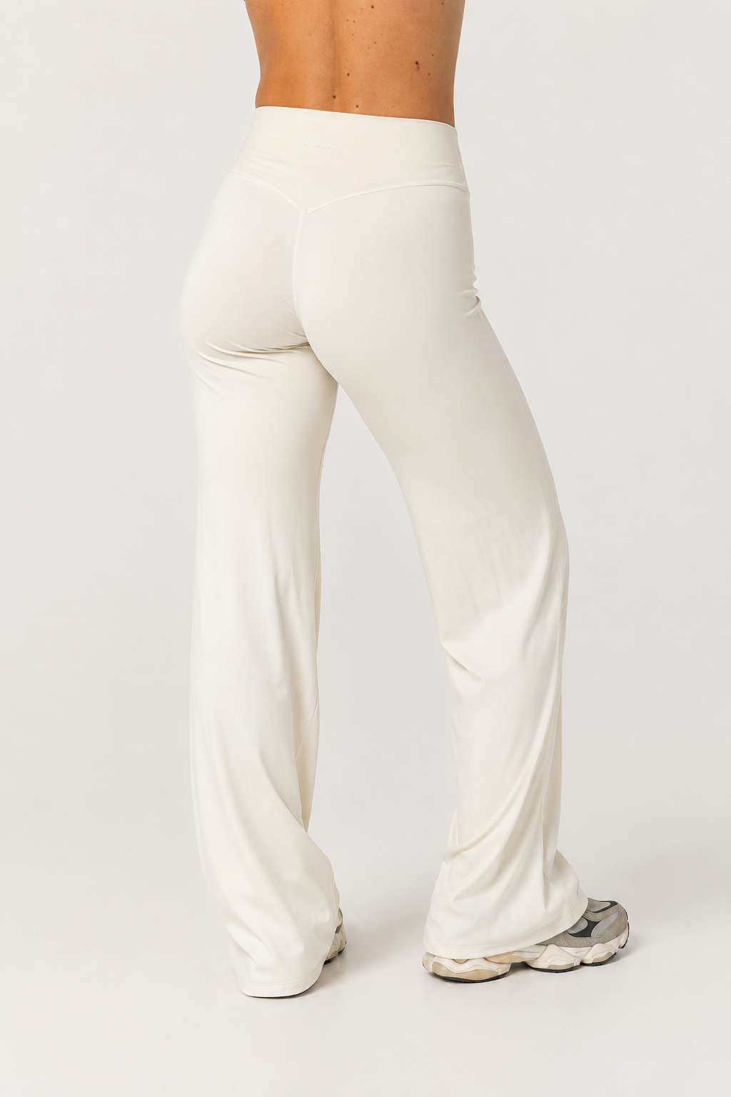 ESSENTIAL SCULPT WIDE LEG LEGGINGS