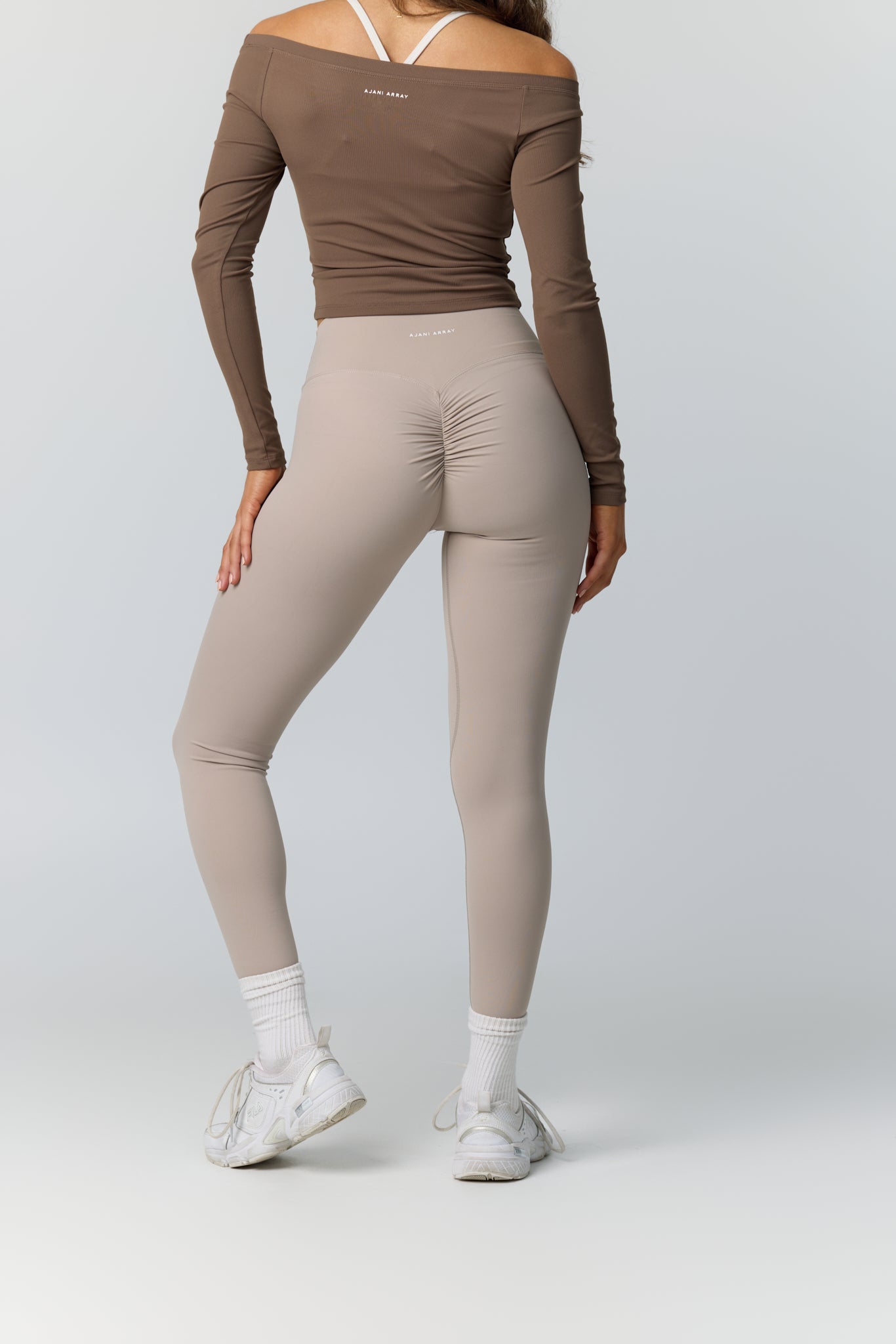 ORA SCRUNCH LEGGINGS